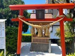 八剣神社
