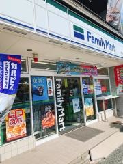 ファミリーマート　東郷東山安井店
