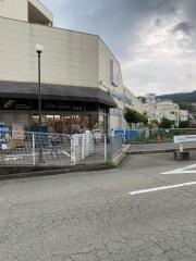 万代　多田店