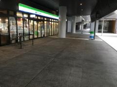 ファミリーマート　ＪＲ熊本駅前店