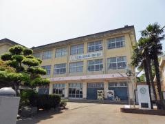 鶉幼稚園