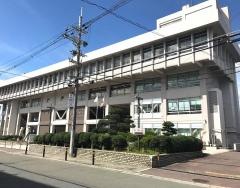 寝屋川市立市民会館