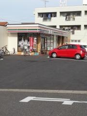 セブンイレブン　名古屋味鋺店