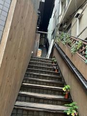 恵比寿　ガパオ食堂