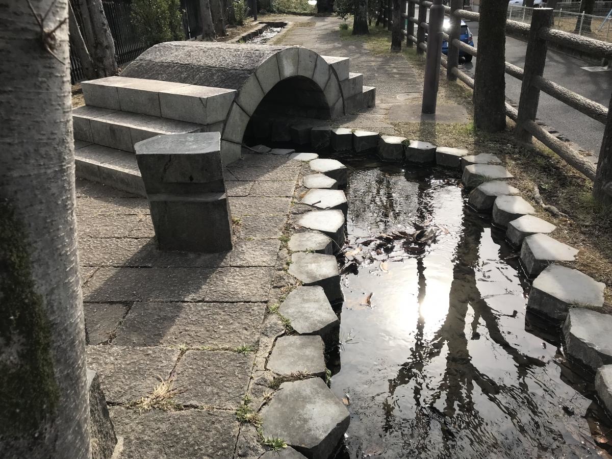万葉親水公園