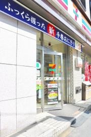 セブンイレブン　足立中居郵便局前店