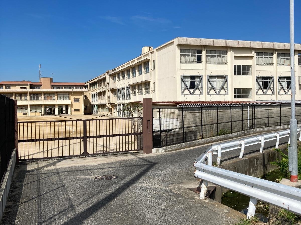 光陽中学校