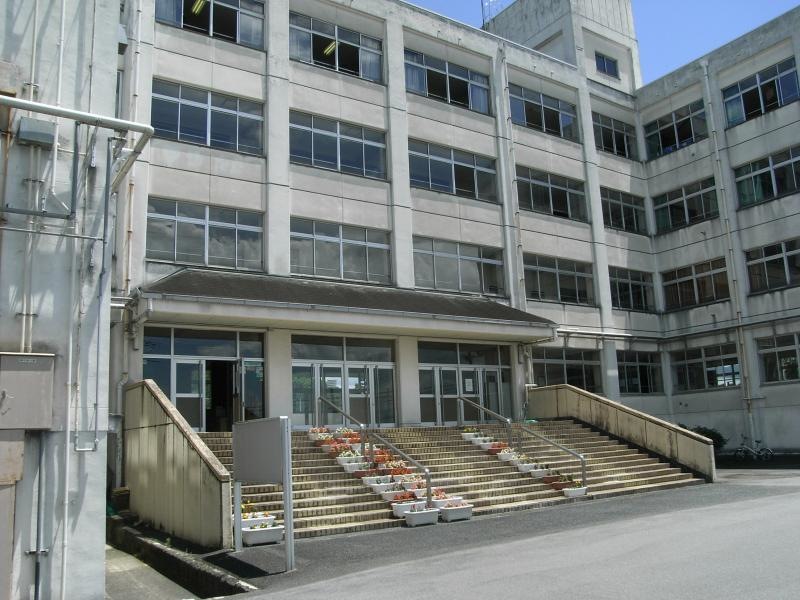 北中学校