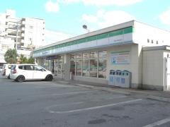 ファミリーマート　曙小学校前店
