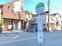 「前川南公民館」バス停留所
