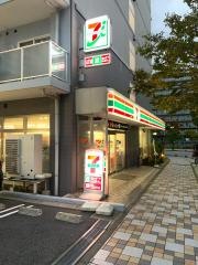 セブンイレブン　成田公津の杜4丁目店