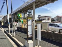 「鶴沢町」バス停留所