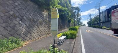 「卸売市場前」バス停留所