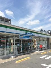 ファミリーマート　日進浅田町店