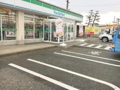 ファミリーマート　秋田上飯島店