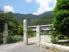 塩尻小学校