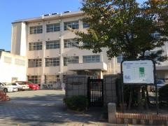 福岡市立吉塚中学校