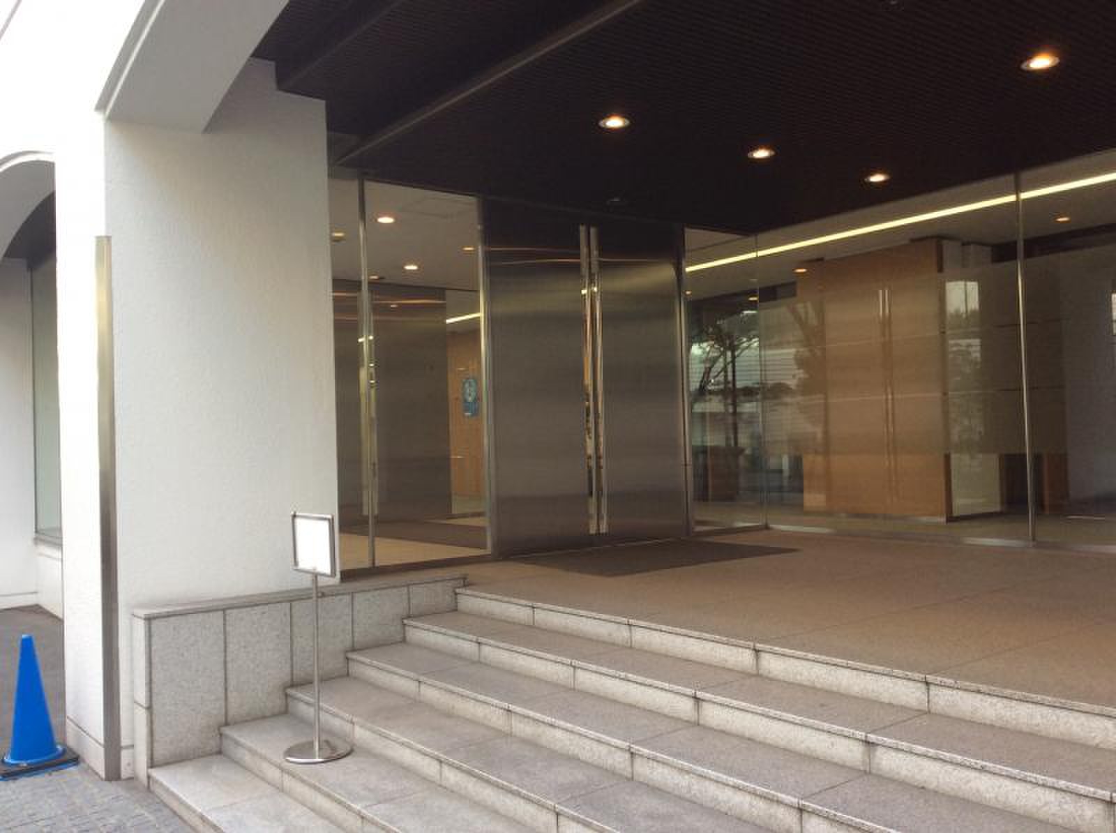 アイエックス・ナレッジ株式会社／ホームメイト