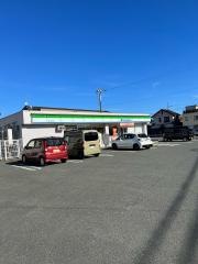 ファミリーマート　豊川平尾店