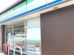 ファミリーマート　鶴見緑地東店