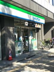 ファミリーマート　谷町九丁目店