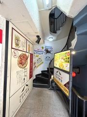 ミライザカ　ＪＲ新大久保駅前店