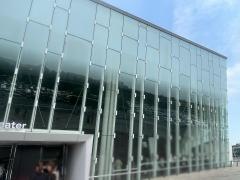 舞浜アンフィシアター