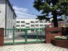 令和小学校