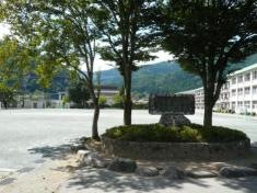 白鳥小学校