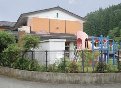 母子小学校