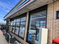 セブンイレブン　山田前坂店