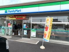 ファミリーマート　西尾八ツ面店
