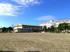今津小学校