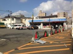 ローソン　箱崎宮前店