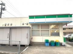 ファミリーマート　中山バイパス店