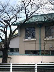 エスティームライフ学園前