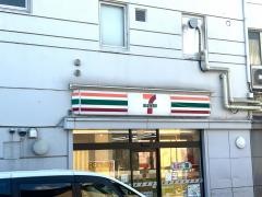 セブンイレブン　熱田神宮前店