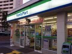 ファミリーマート　千鳥が丘店