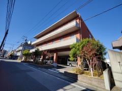 医療法人社団健育会　介護老人保健施設　ライフサポートひなた