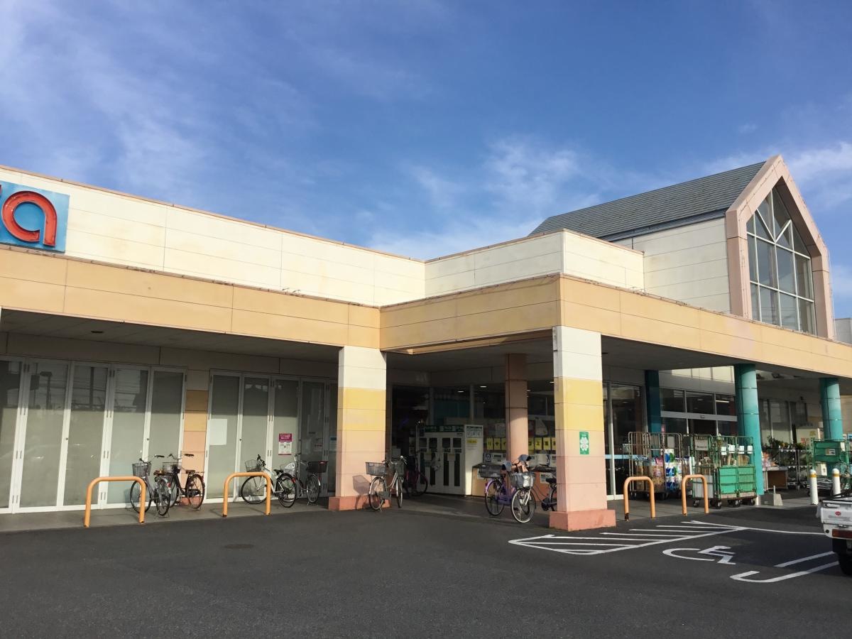 建物全景です
