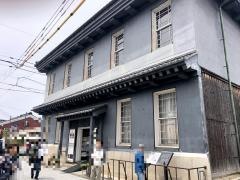 黒壁スクエア