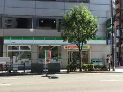 ファミリーマート　京町堀店