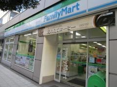 ファミリーマート　京町堀店
