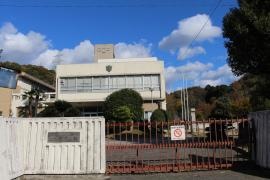 姫路市立大白書中学校
