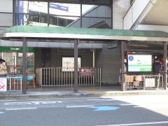 「阪急高槻駅」バス停留所