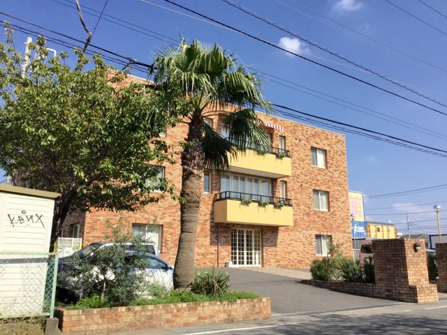 フェリエドゥ鵠沼海岸 建物全景