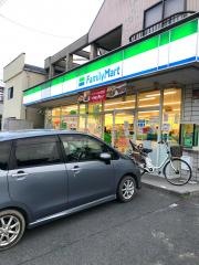 ファミリーマート　尾道長江店