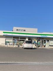 ファミリーマート　佐野富岡店