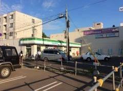 ファミリーマート　札幌南12条店