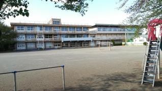 三芳小学校